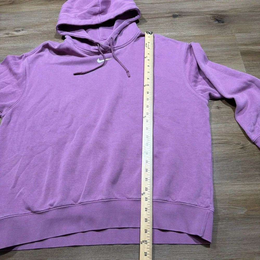 Nike Women's LARGE Center Swoosh Club Fleece Oversized Hoodie Purple Sportswear